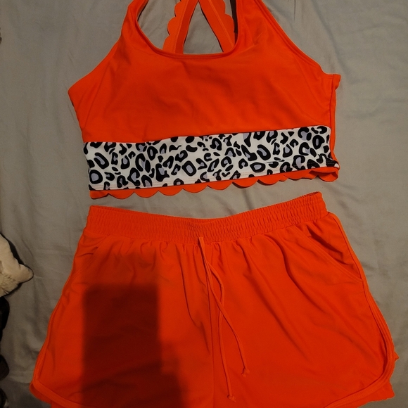 Swimsuits - Picture 3 of 3